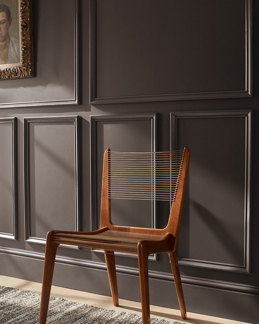 Painted wall with Silhouette AF-655